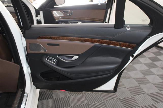 Photo of 2015 designo Diamond White Mercedes-Benz S-Class