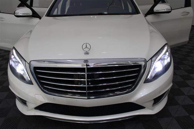 Photo of 2015 designo Diamond White Mercedes-Benz S-Class