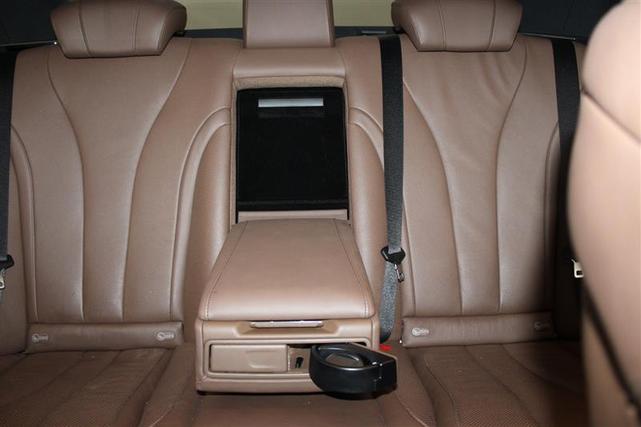 Photo of 2015 designo Diamond White Mercedes-Benz S-Class