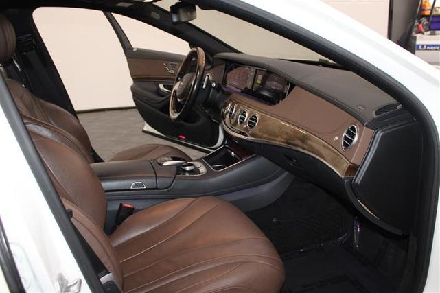 Photo of 2015 designo Diamond White Mercedes-Benz S-Class