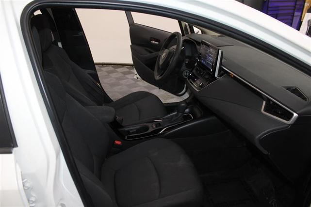 Photo of 2020 Super White Toyota Corolla