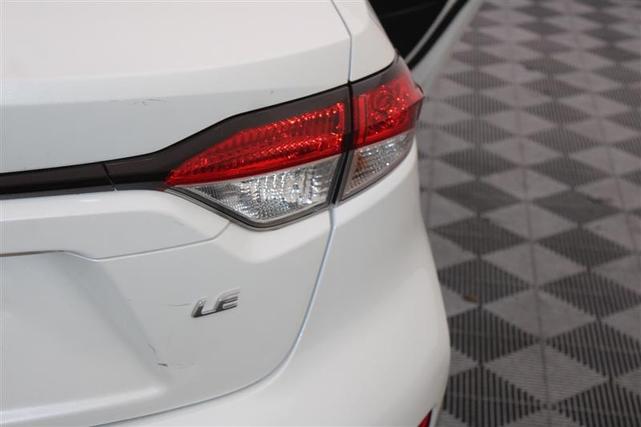 Photo of 2020 Super White Toyota Corolla