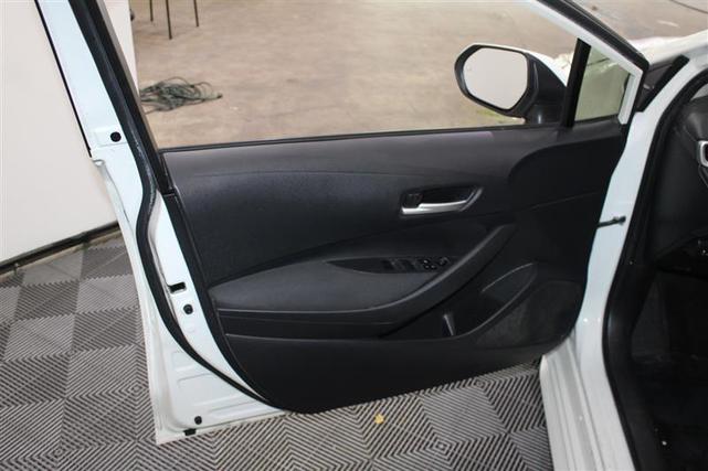 Photo of 2020 Super White Toyota Corolla