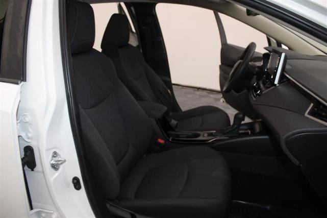 Photo of 2020 Super White Toyota Corolla