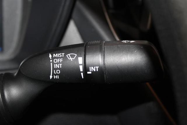 Photo of 2020 Super White Toyota Corolla