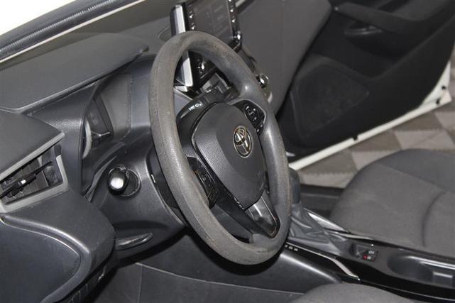 Photo of 2020 Super White Toyota Corolla