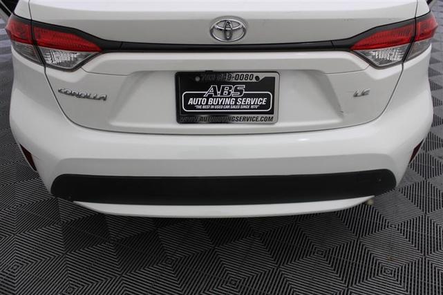 Photo of 2020 Super White Toyota Corolla