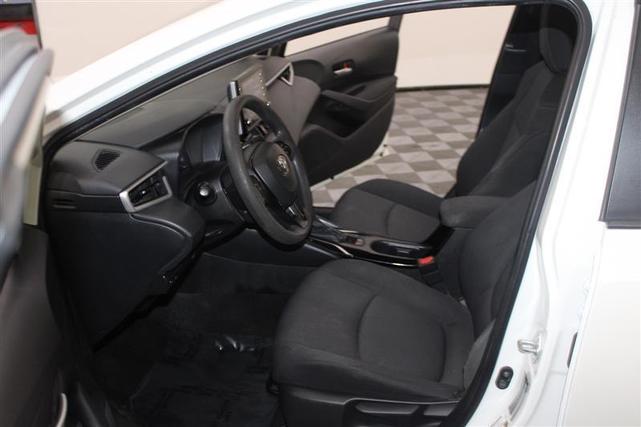 Photo of 2020 Super White Toyota Corolla