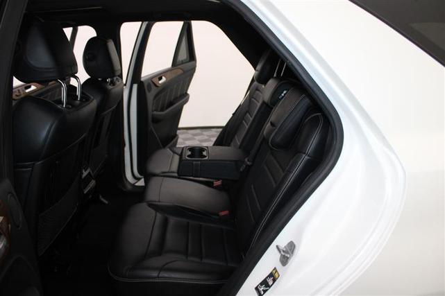 Photo of 2013 Arctic White Mercedes-Benz M-Class
