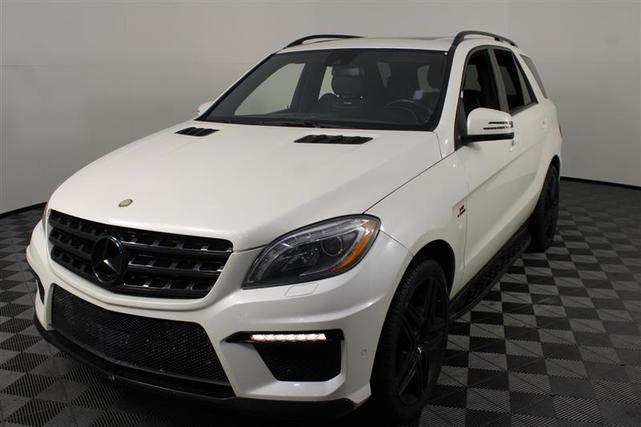 Photo of 2013 Arctic White Mercedes-Benz M-Class
