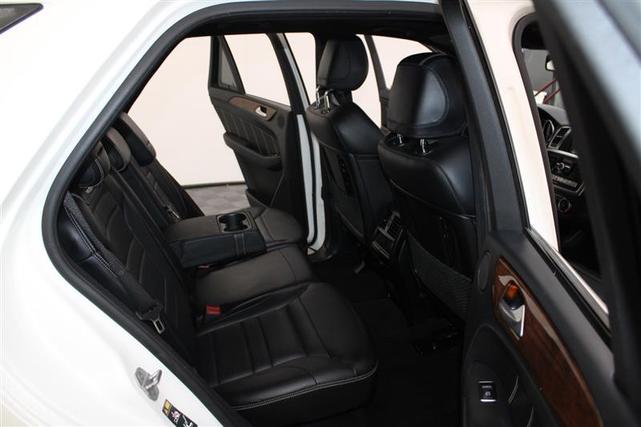 Photo of 2013 Arctic White Mercedes-Benz M-Class