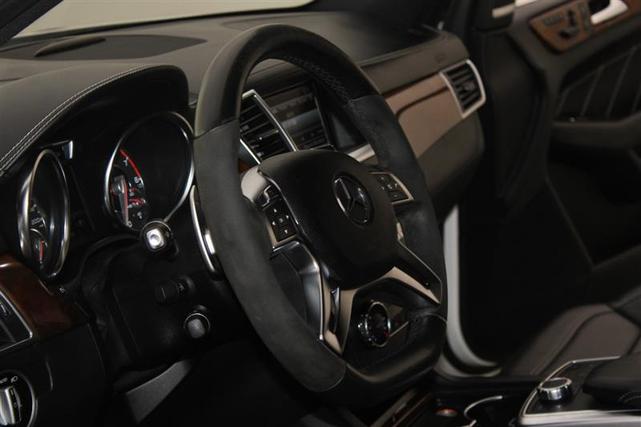 Photo of 2013 Arctic White Mercedes-Benz M-Class