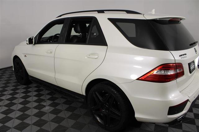 Photo of 2013 Arctic White Mercedes-Benz M-Class