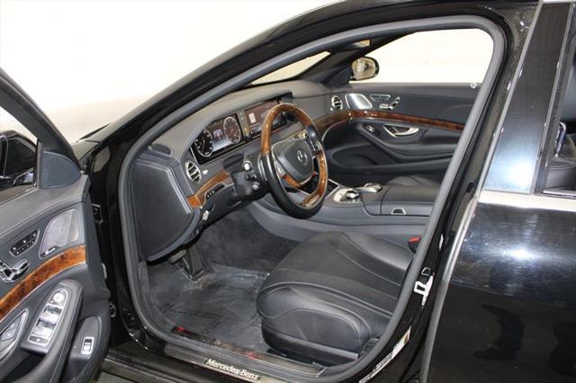 Photo of 2015 Black Mercedes-Benz S-Class