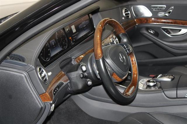 Photo of 2015 Black Mercedes-Benz S-Class