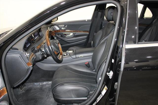 Photo of 2015 Black Mercedes-Benz S-Class