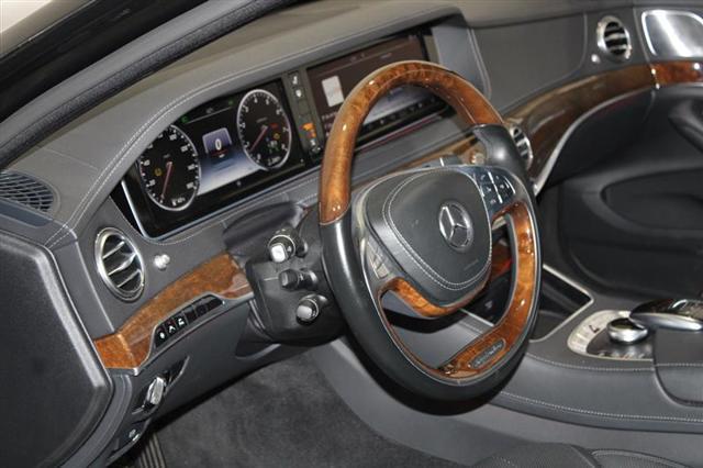 Photo of 2015 Black Mercedes-Benz S-Class