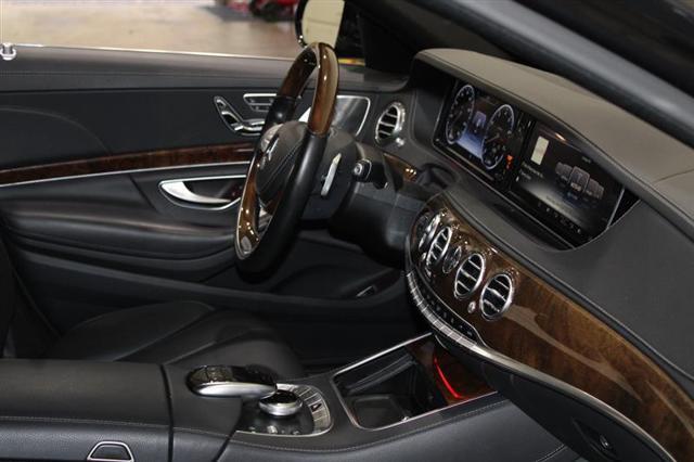 Photo of 2015 Black Mercedes-Benz S-Class