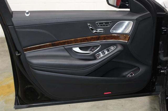 Photo of 2015 Black Mercedes-Benz S-Class