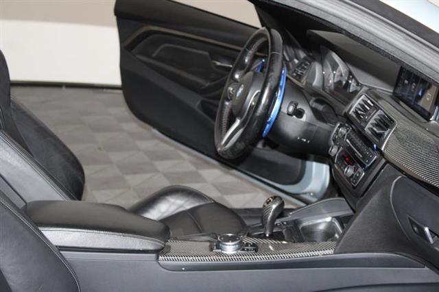 Photo of 2015 Silverstone Metallic BMW M4
