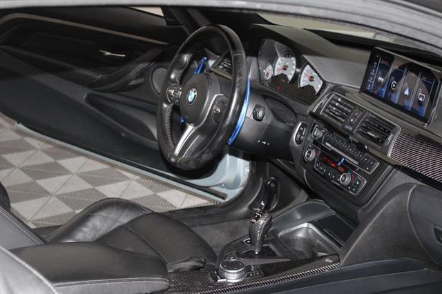 Photo of 2015 Silverstone Metallic BMW M4