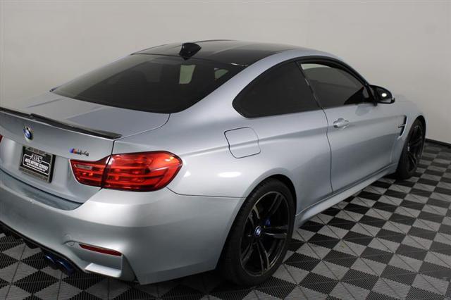 Photo of 2015 Silverstone Metallic BMW M4