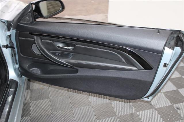 Photo of 2015 Silverstone Metallic BMW M4