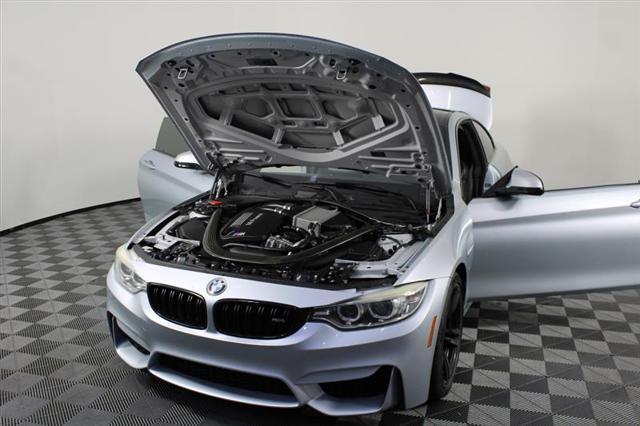 Photo of 2015 Silverstone Metallic BMW M4
