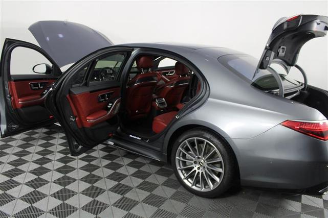Photo of 2021 Selenite Grey Mercedes-Benz S-Class