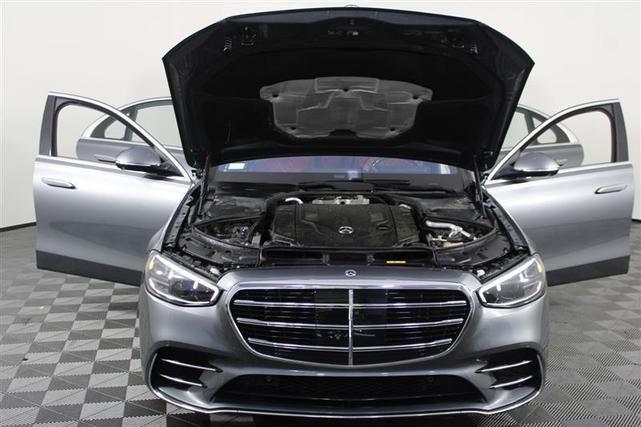 Photo of 2021 Selenite Grey Mercedes-Benz S-Class