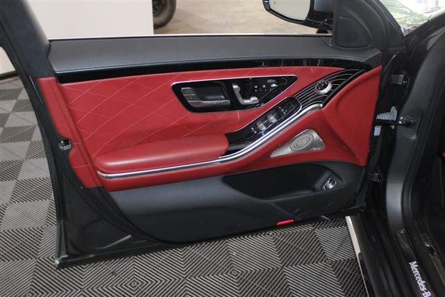 Photo of 2021 Selenite Grey Mercedes-Benz S-Class