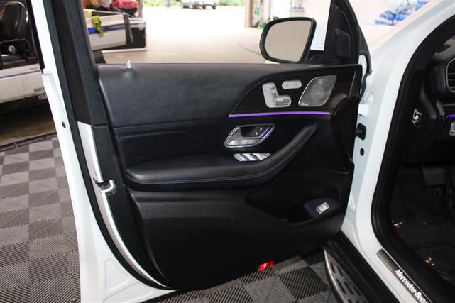 Photo of 2020 Polar White Mercedes-Benz GLS 450