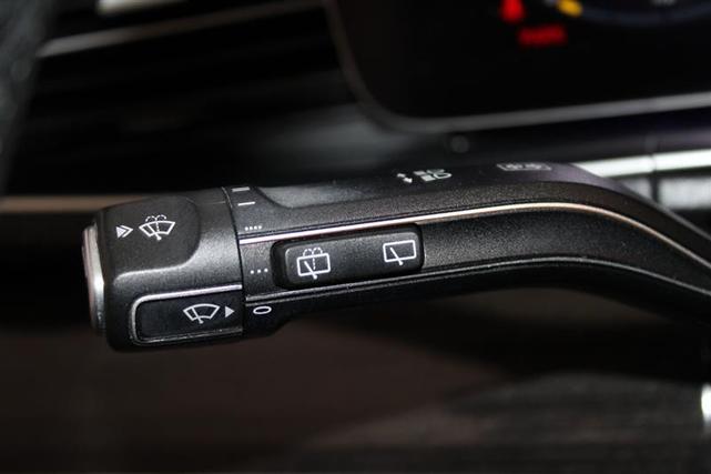 Photo of 2020 Polar White Mercedes-Benz GLS 450