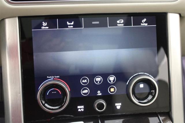 Photo of 2018 Rosello Red Metallic Land Rover Range Rover