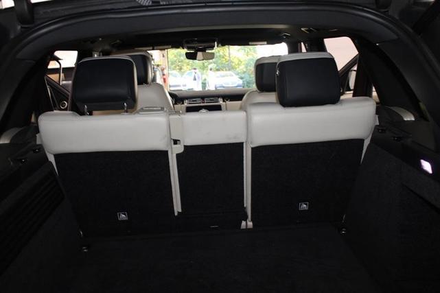 Photo of 2018 Rosello Red Metallic Land Rover Range Rover