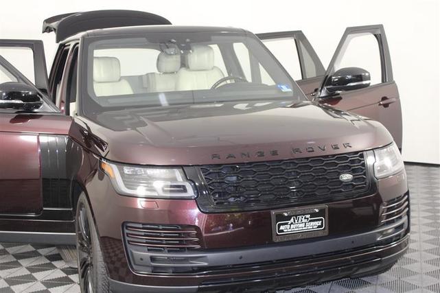 Photo of 2018 Rosello Red Metallic Land Rover Range Rover
