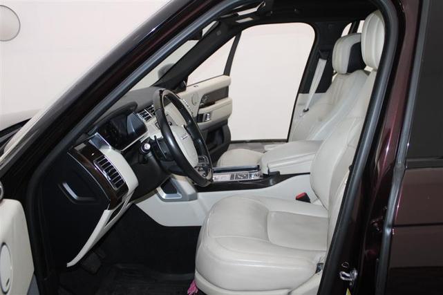 Photo of 2018 Rosello Red Metallic Land Rover Range Rover