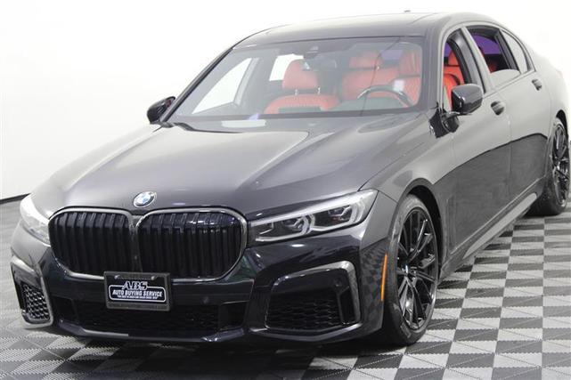 2022 BMW 740