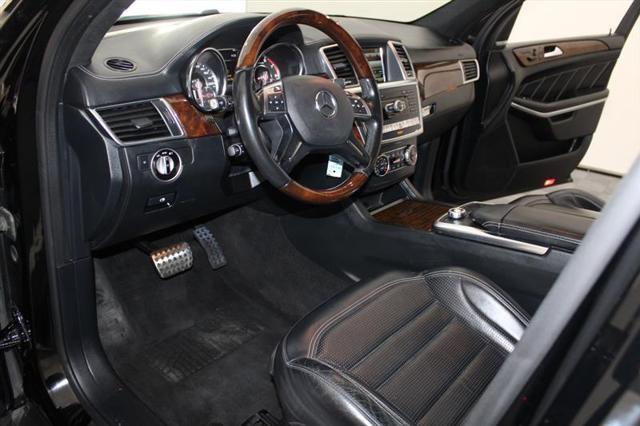 Photo of 2015 Black Mercedes-Benz GL-Class