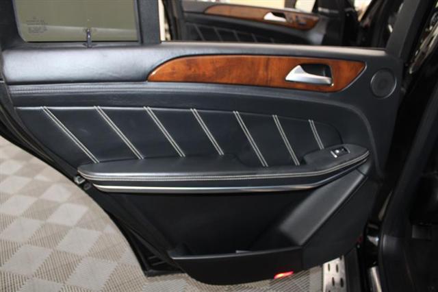 Photo of 2015 Black Mercedes-Benz GL-Class