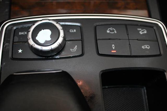 Photo of 2015 Black Mercedes-Benz GL-Class
