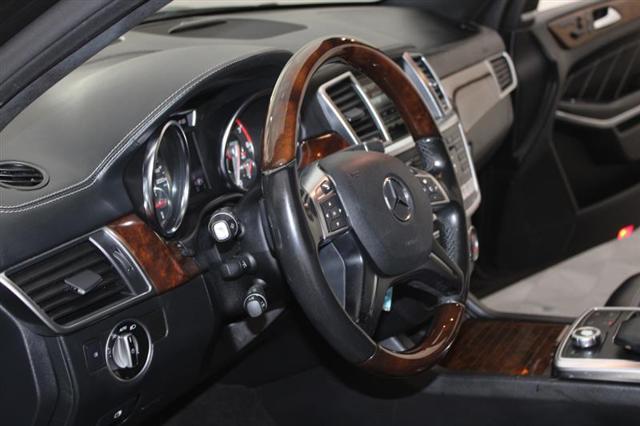 Photo of 2015 Black Mercedes-Benz GL-Class