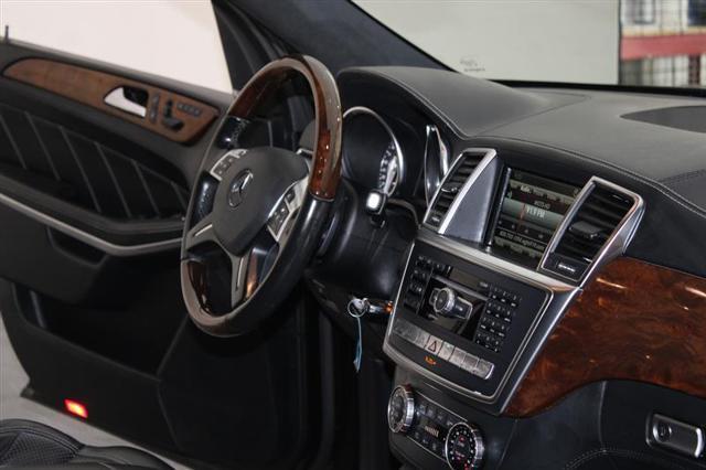 Photo of 2015 Black Mercedes-Benz GL-Class
