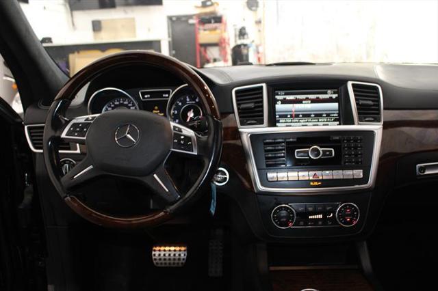 Photo of 2015 Black Mercedes-Benz GL-Class