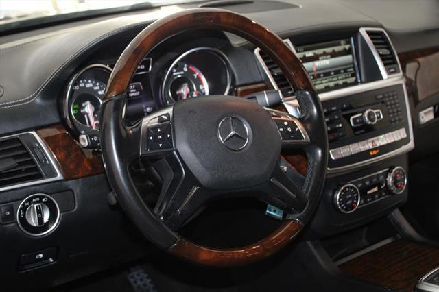Photo of 2015 Black Mercedes-Benz GL-Class