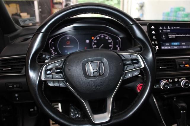 Photo of 2019 Crystal Black Pearl Honda Accord