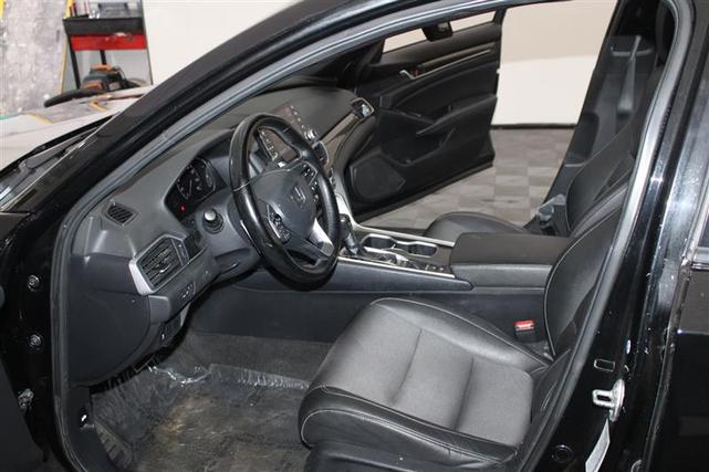 Photo of 2019 Crystal Black Pearl Honda Accord
