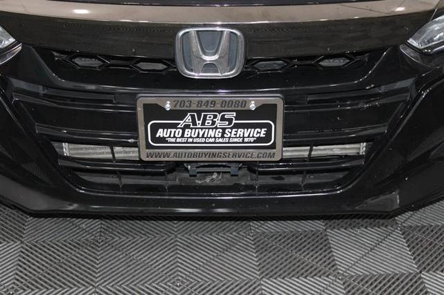 Photo of 2019 Crystal Black Pearl Honda Accord