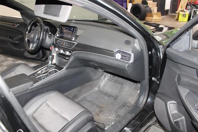 Photo of 2019 Crystal Black Pearl Honda Accord