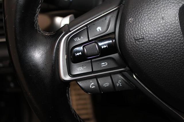 Photo of 2019 Crystal Black Pearl Honda Accord
